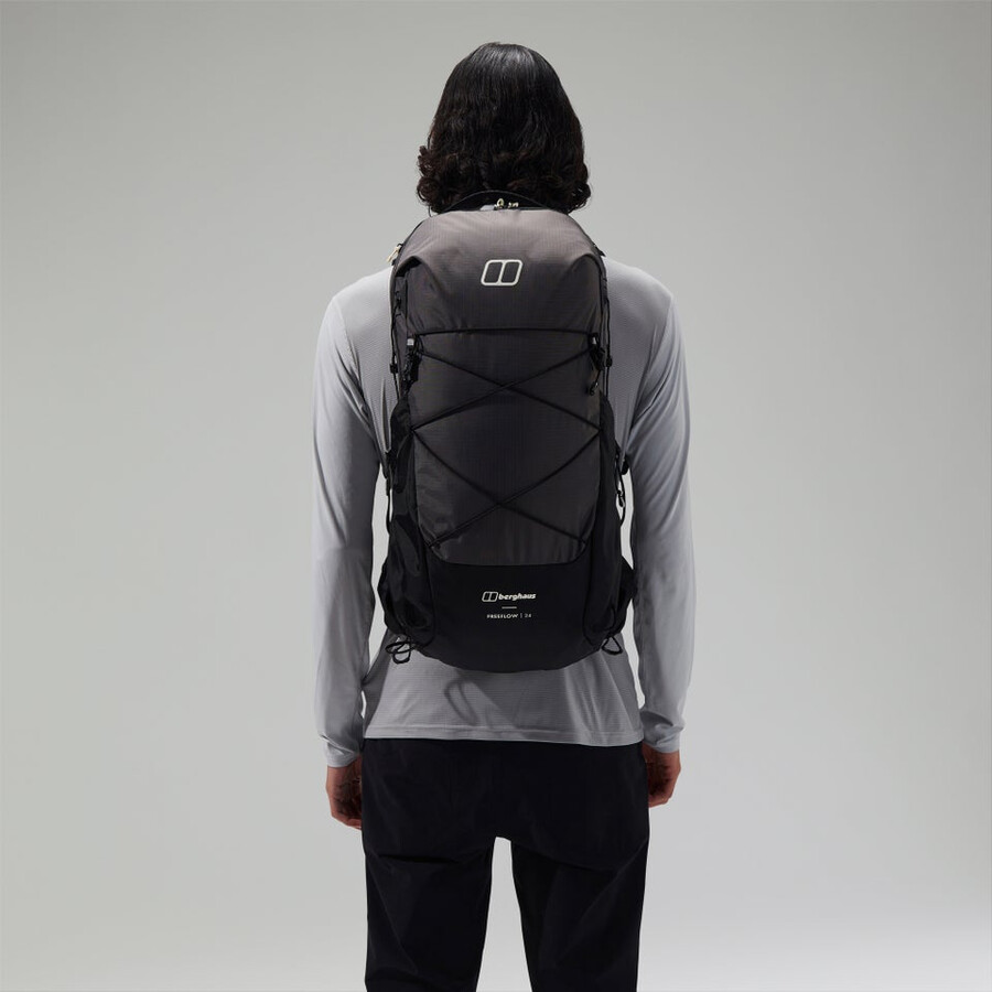 unisex freeflow 24l pack greyblack berghaus