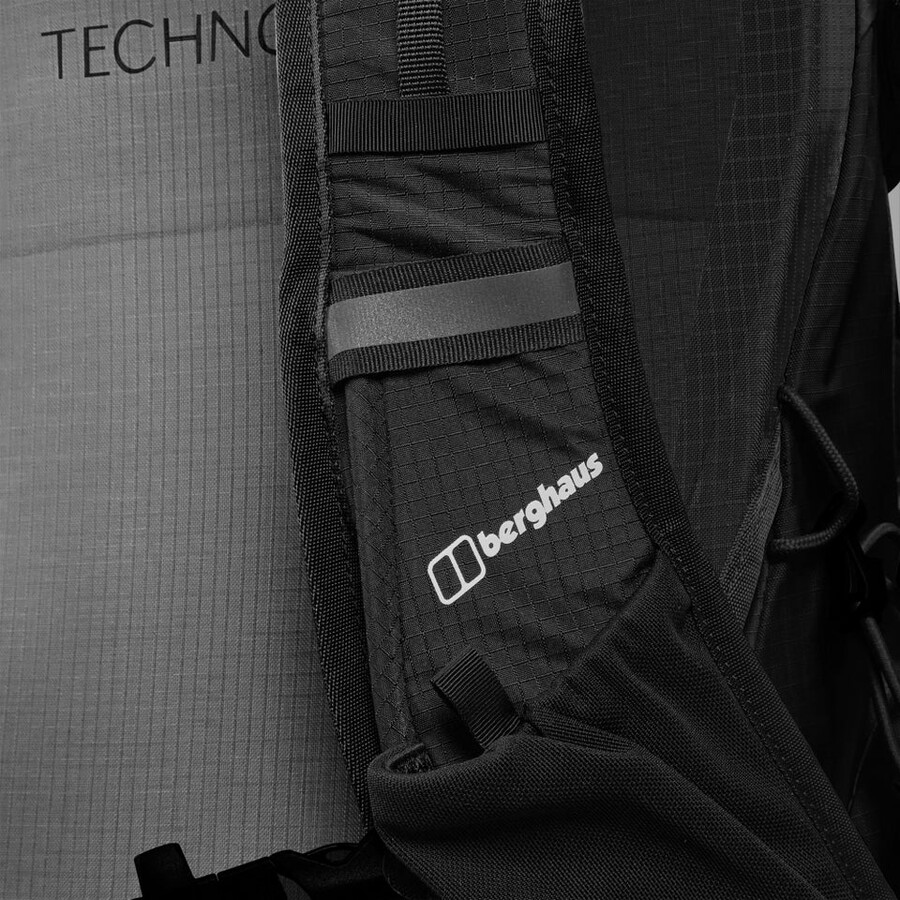 womens remote hike f23 backpack - black berghaus