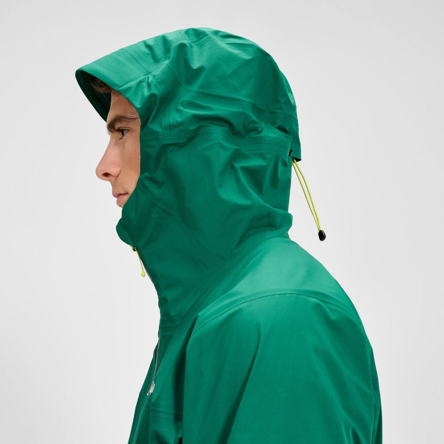 mens summit seeker gore-tex jacket - green berghaus