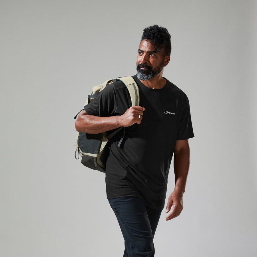 mens 247 tech tee super stretch crew - black berghaus