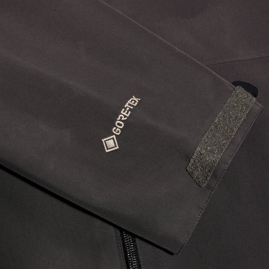 mens bramblfell interactive gore-tex waterproof jacket - greyblack berghaus
