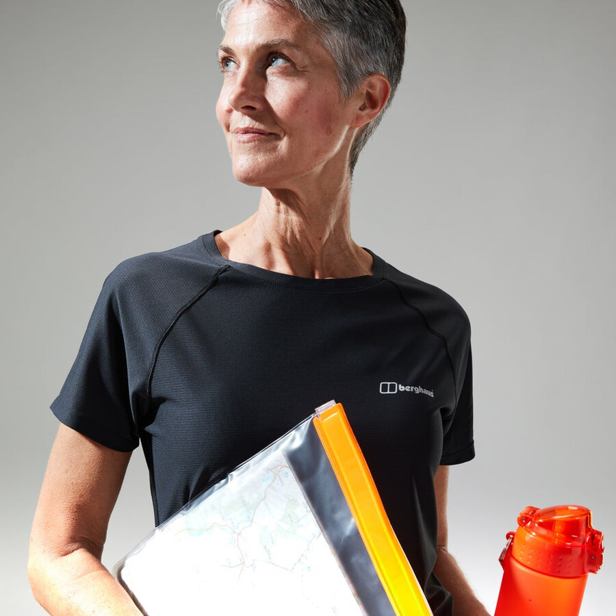 womens 247 tech tee super stretch crew - black berghaus