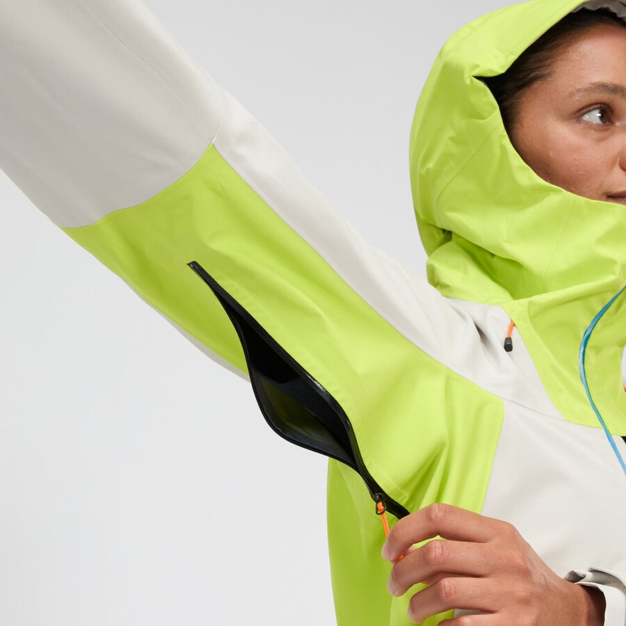 womens ridge-seeker gore-tex waterproof jacket - greyyellow berghaus