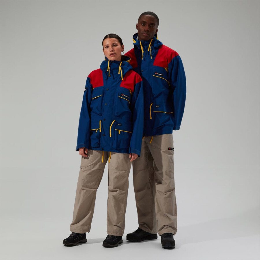 unisex trango gore-tex waterproof jacket - bluered berghaus
