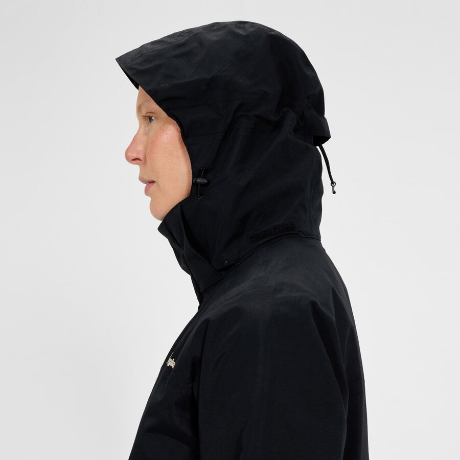 womens hillwalker 2.0 interactive gore-tex waterproof jacket - black berghaus